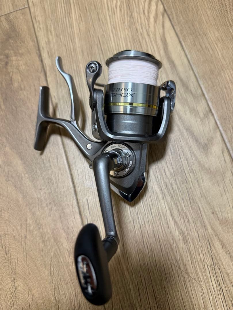 Daiwa トライソSHOX2500ＬＢＤ
