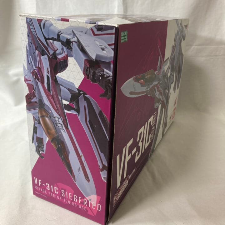 再出品•マクロスΔ VF-31C  ジークフリード　ミラージュ機