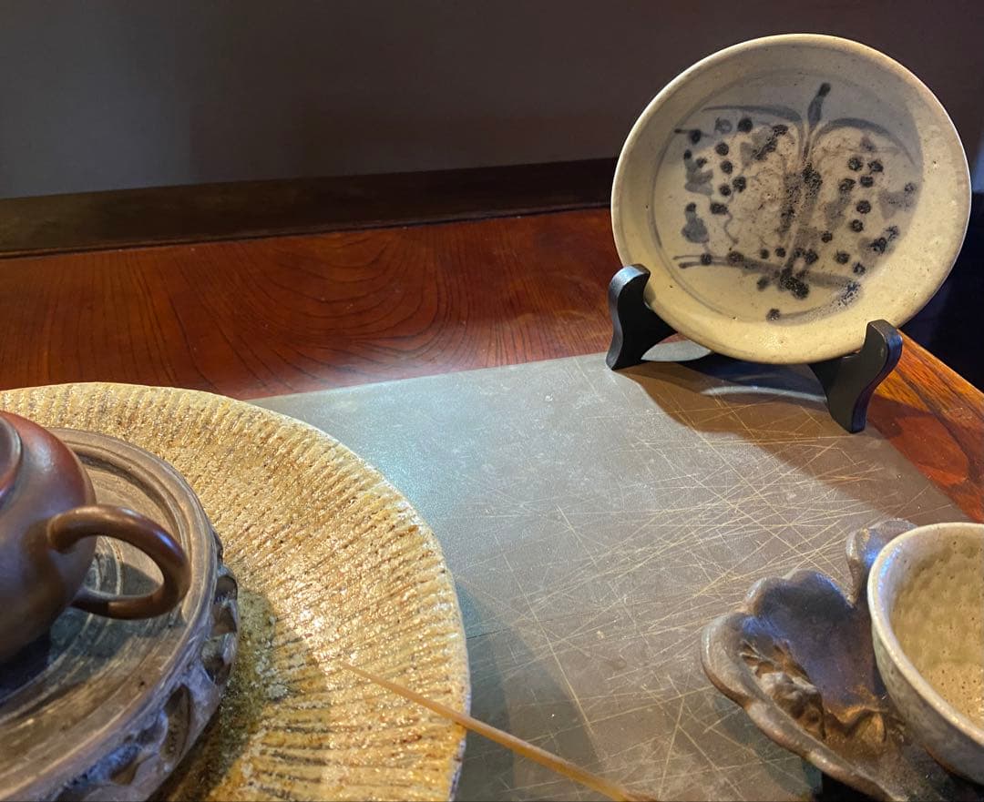 中国汕頭・スワトウ染付絵皿　鑑賞台付 ・ヴィンテージ　レア ・台湾茶器