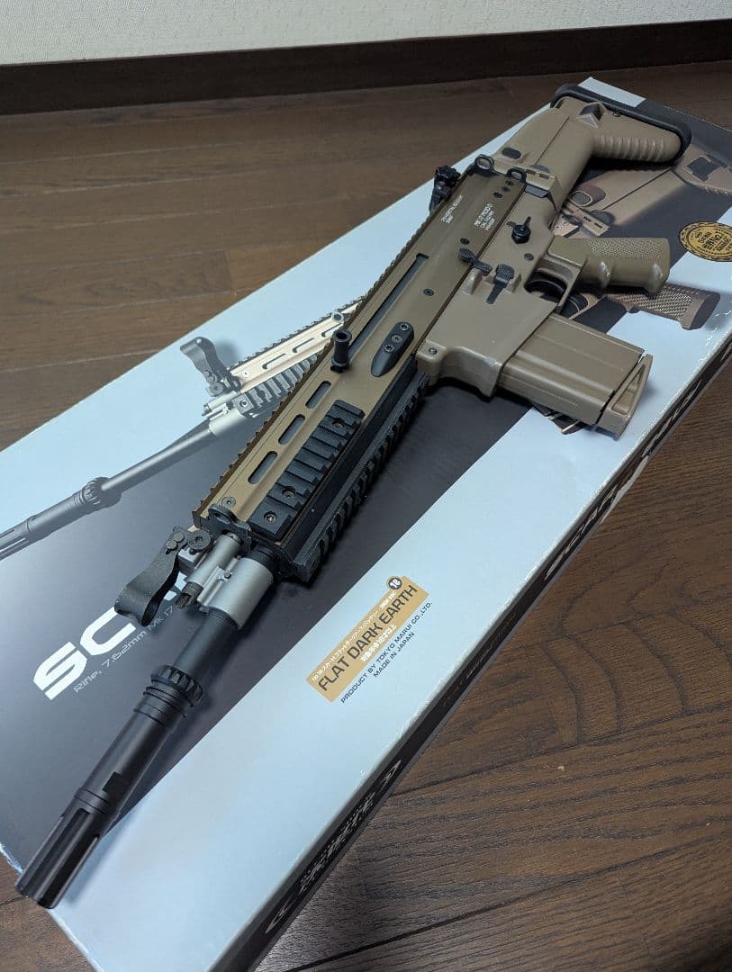 東京マルイ　次世代電動ガン　SCAR-H FDE