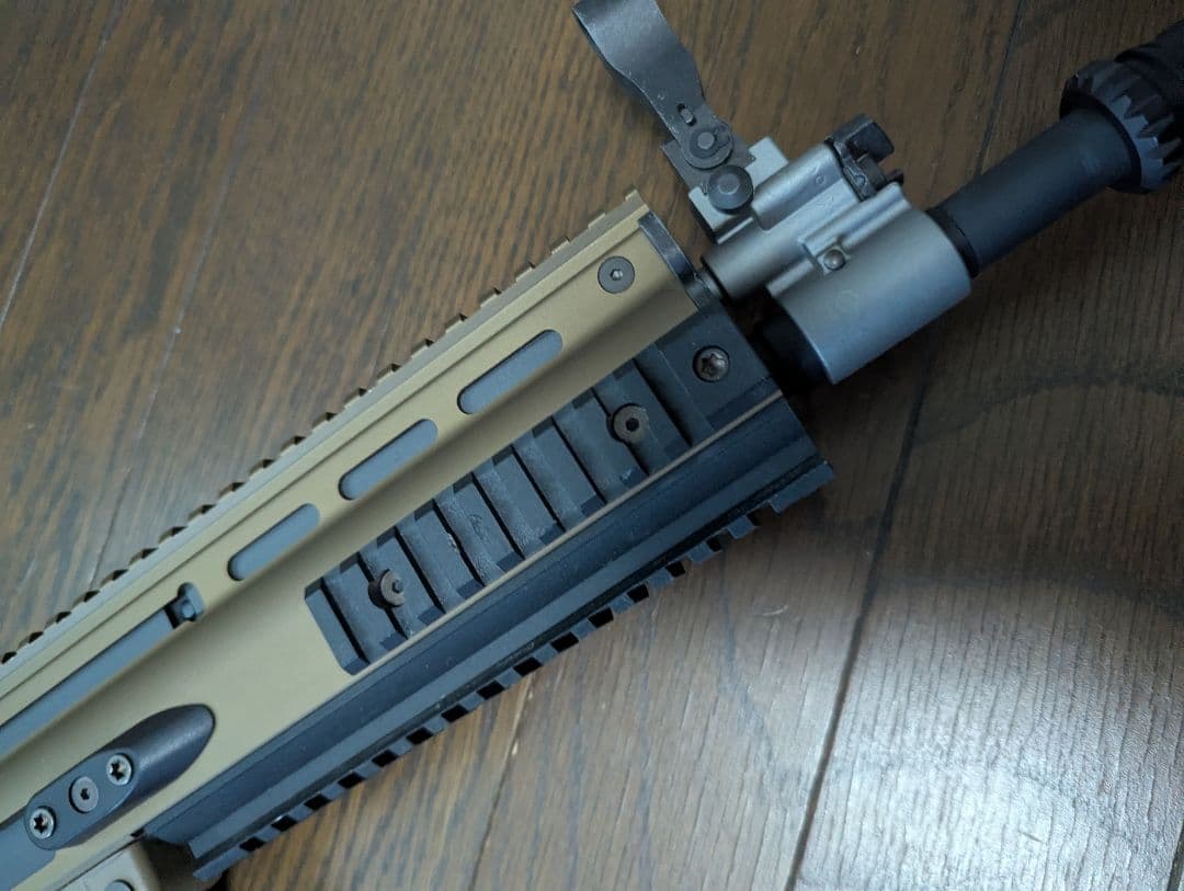 東京マルイ　次世代電動ガン　SCAR-H FDE