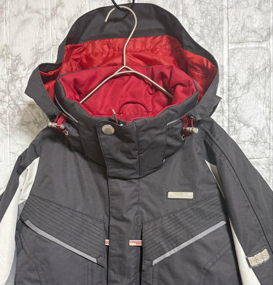 デサントDESCENT スキーウェア　スノボウェア<ダウンジャケット>メンズ　L