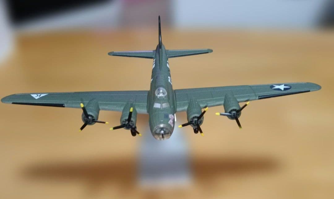 ボーイング B-17 フライングフォートレス（Flying Fortress）