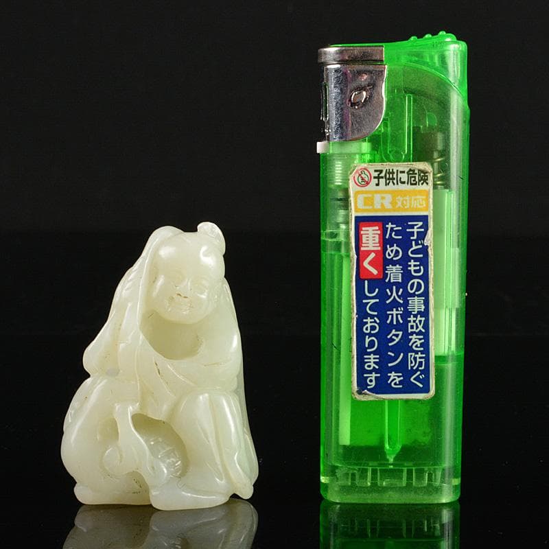 中国　玉石白玉彫刻　人物刻　根付　紙鎮　置物　C　R7134E