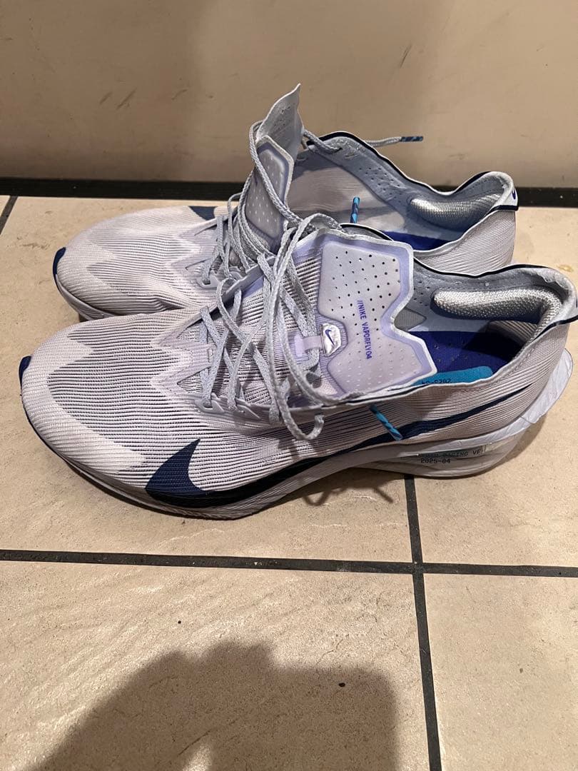 NIKE ヴェイパーフライ4 27.5