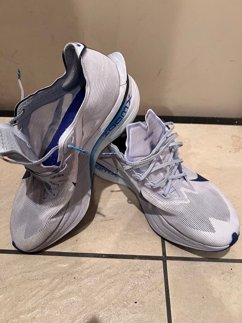 NIKE ヴェイパーフライ4 27.5