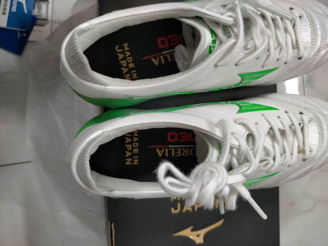 モレリア4 ミズノ　限定色 22センチ