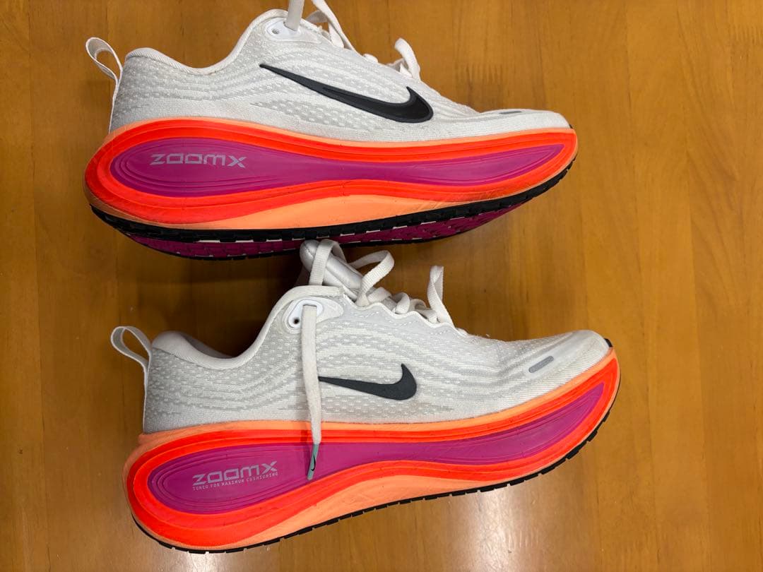 Nike ボメロプラス24 レディース