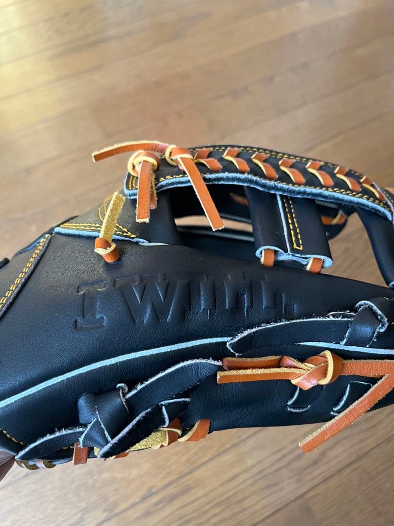 【美品】Under Armour 野球グローブ 軟式