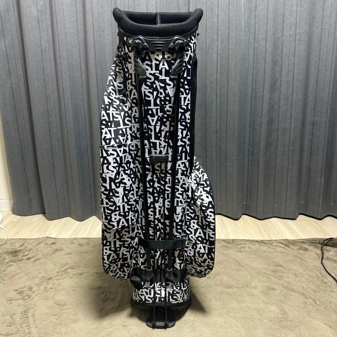 スタンド付きゴルフバッグ 白黒デザイン