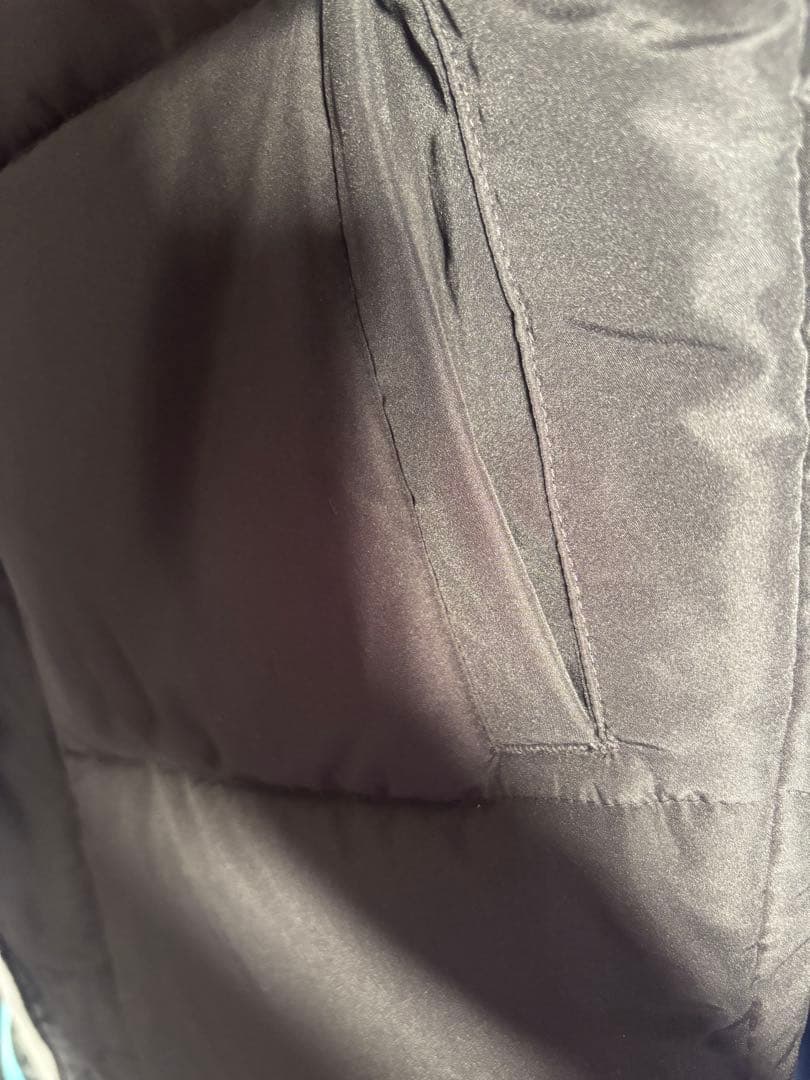 New Balance ブラック ベンチコート