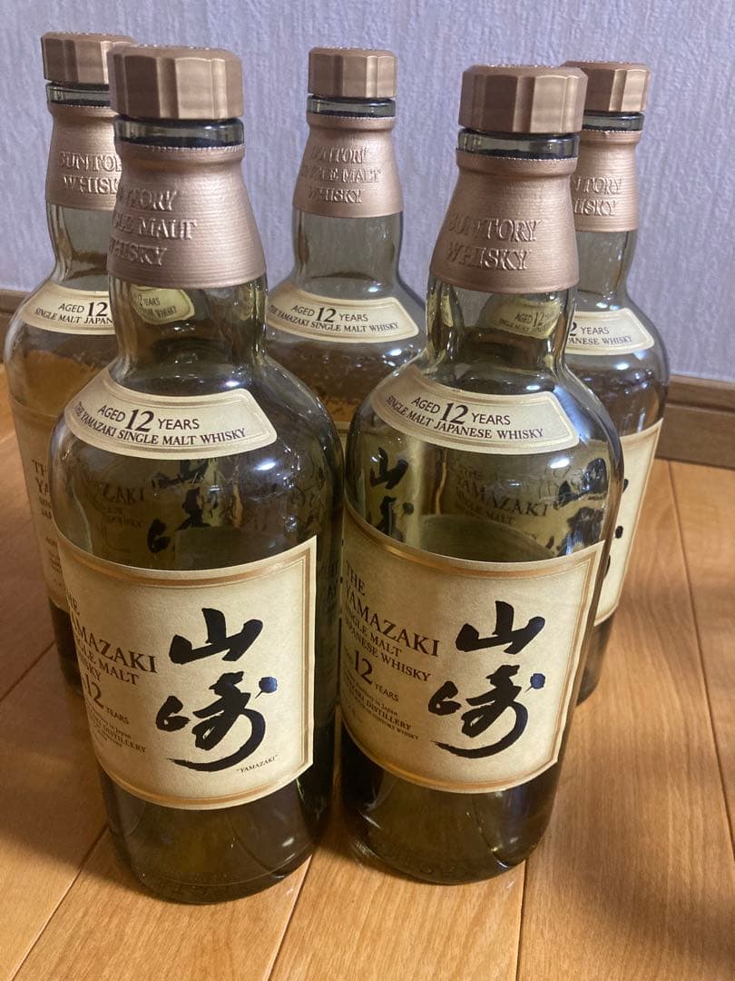 山崎12年・響17年のウイスキー空瓶