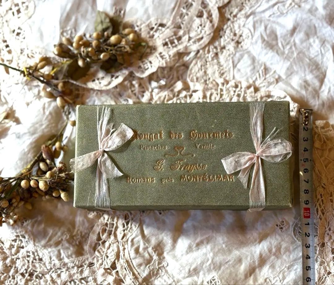 ★SALE★フランス　アンティーク　お菓子箱　プレゼンテーションボックス