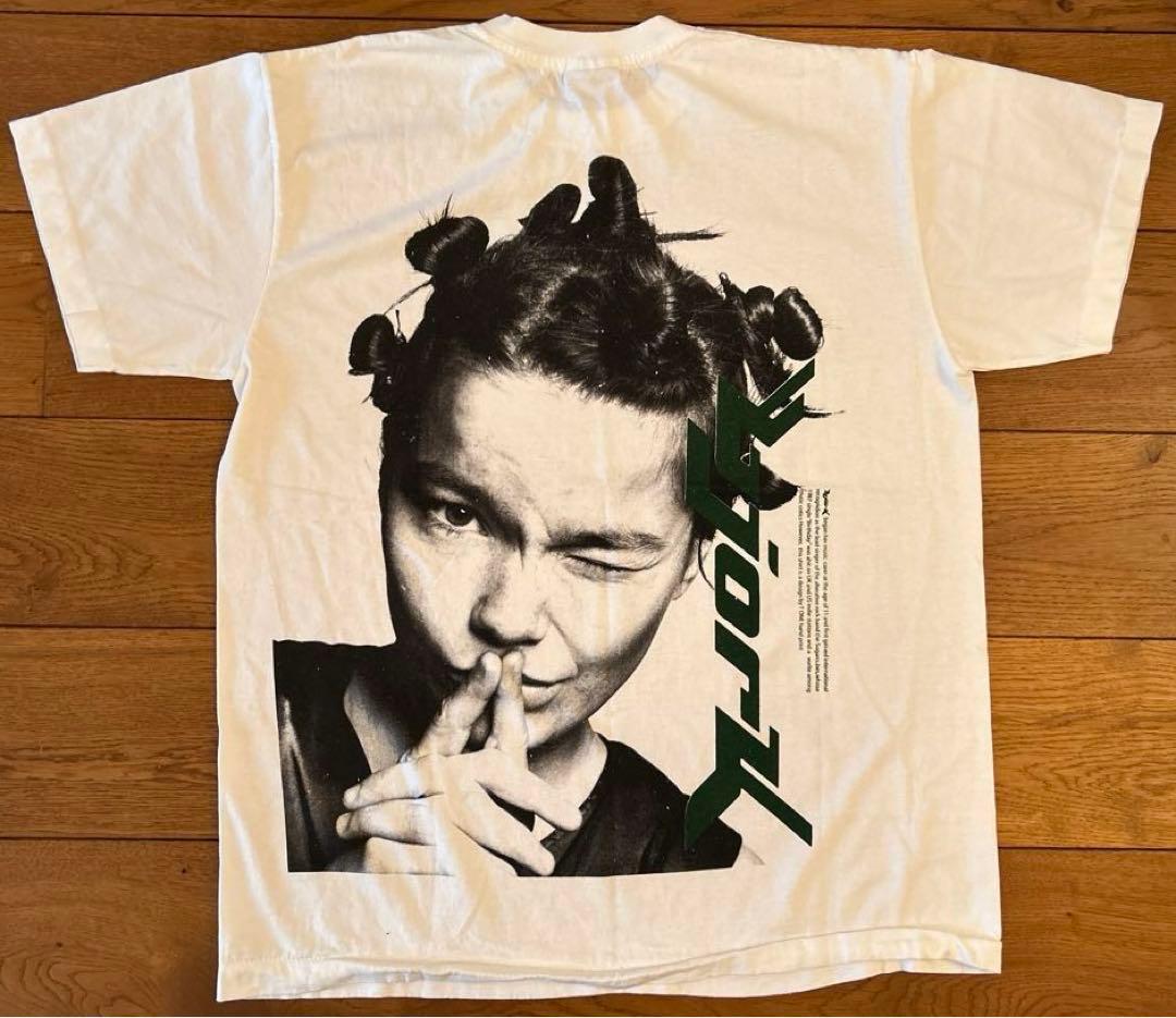 bjork Tシャツ