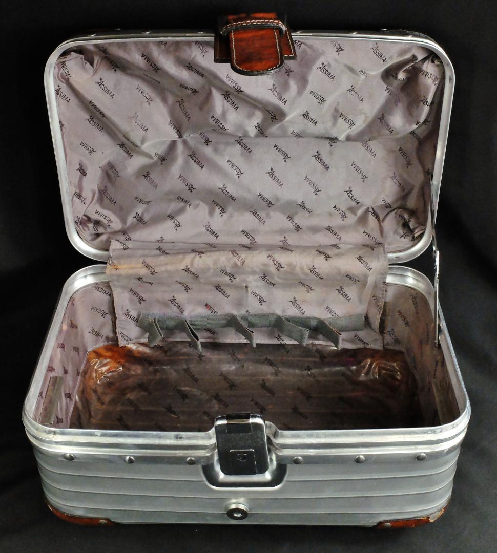 リモワ トパーズ『ASSIMA』ALビューティケース 17L【LTD/激レア】