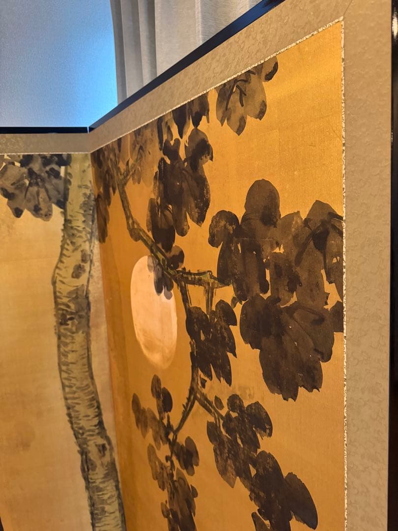 金地二曲屏風　月と樹木の画　インテリアにも合う日本画屏風