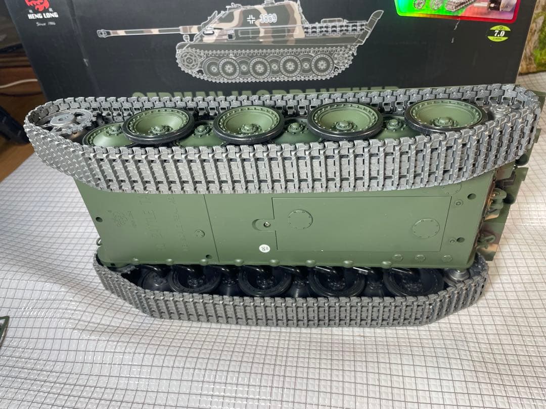 最新プロ2！ヘンロン1/16 Ver-7.0【JAGDPANTHER】シャーシー