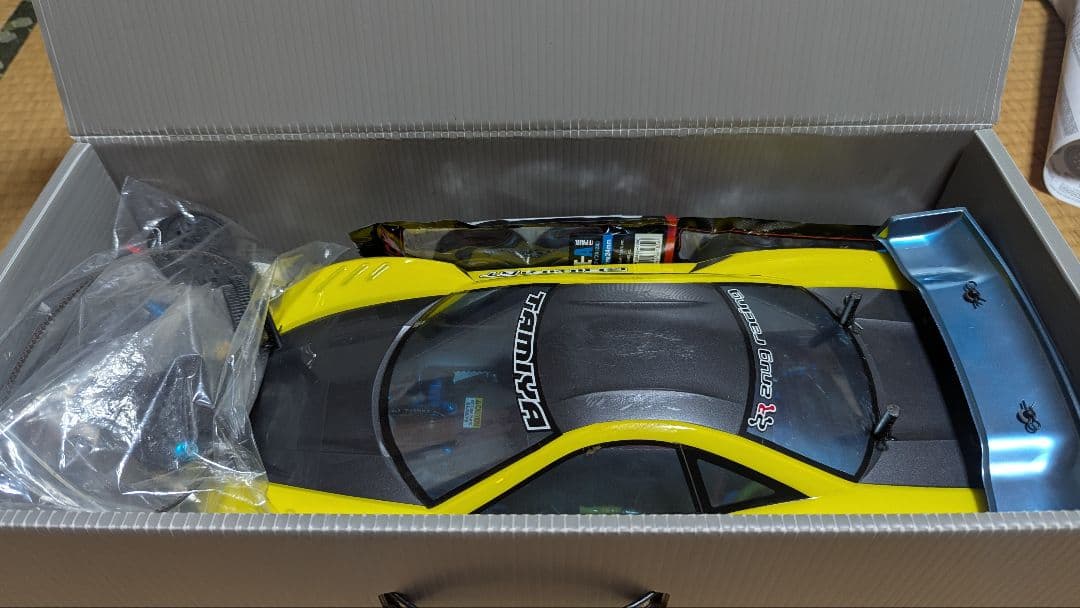 TRF102 TA06R ラジコンカー＆小物部品（収納運搬ケース付）