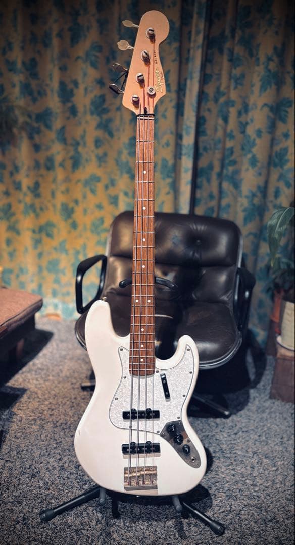 Squier jazz bass Classic Vibe ‘60s