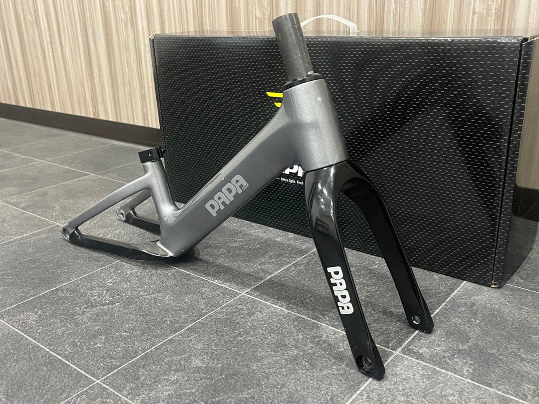 PAPABIKE TESLA パパバイク　テスラ　カーボンフレーム