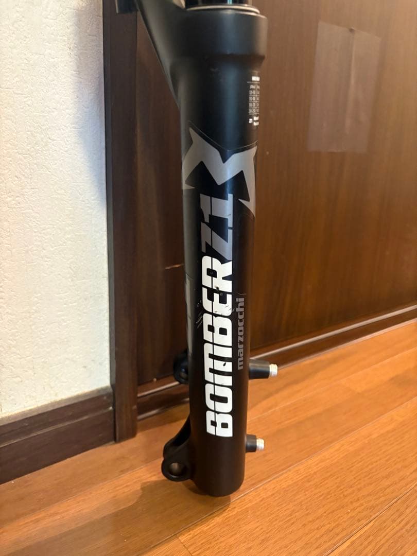 マルゾッキ ボンバー Z1 100mmトラベル Boost規格 27.5 26