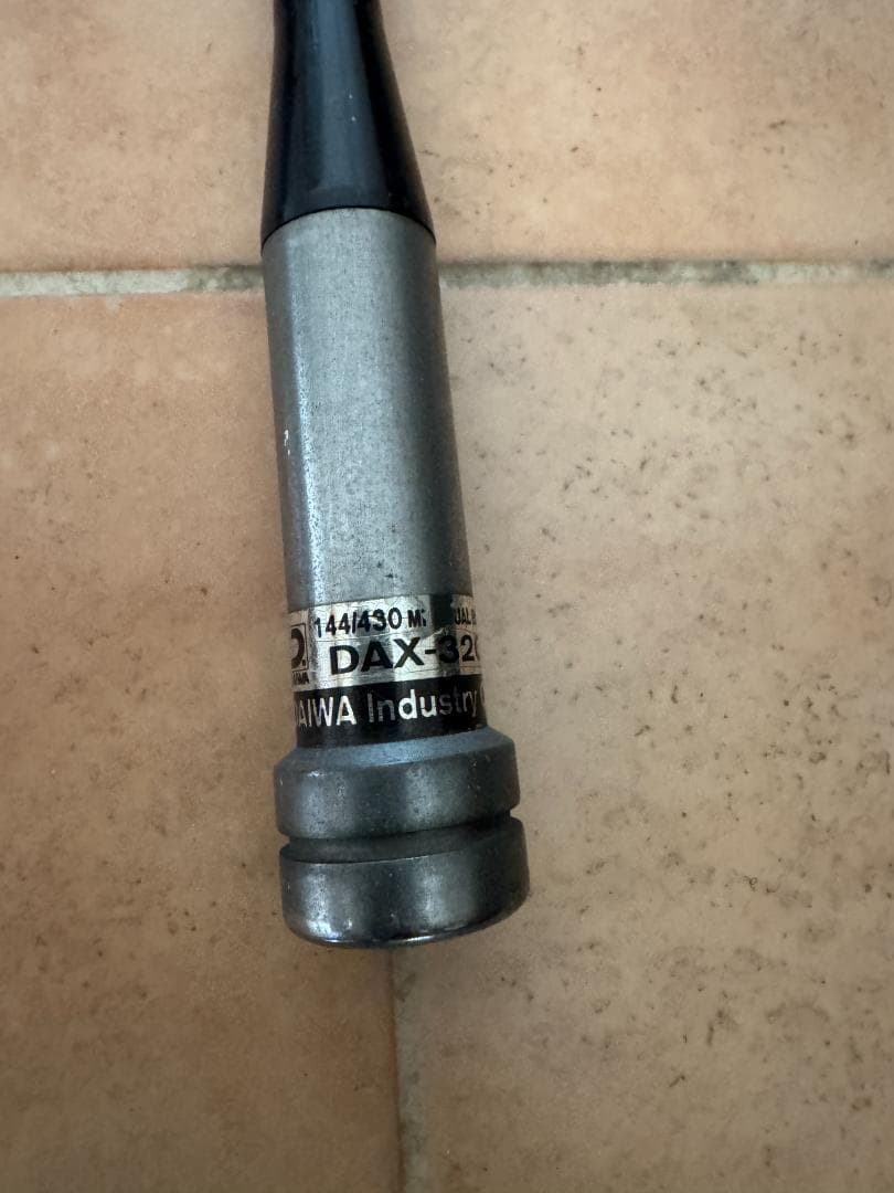 アマチュア無線機　iCOM IC2350D　ALINCO DT-840M 40A