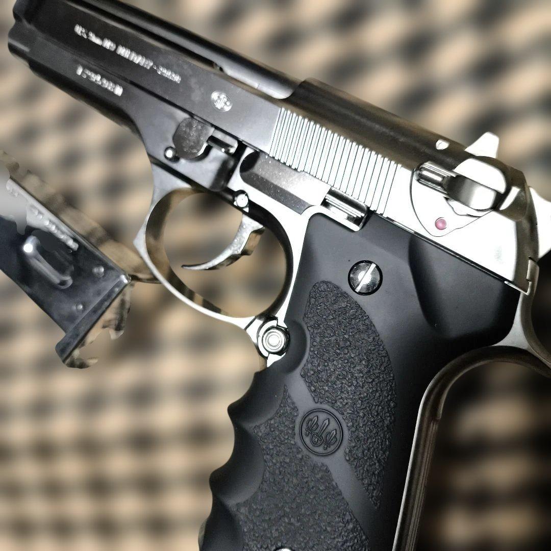 東京マルイ製　M92F　クロームステンレスモデル　状態良好品