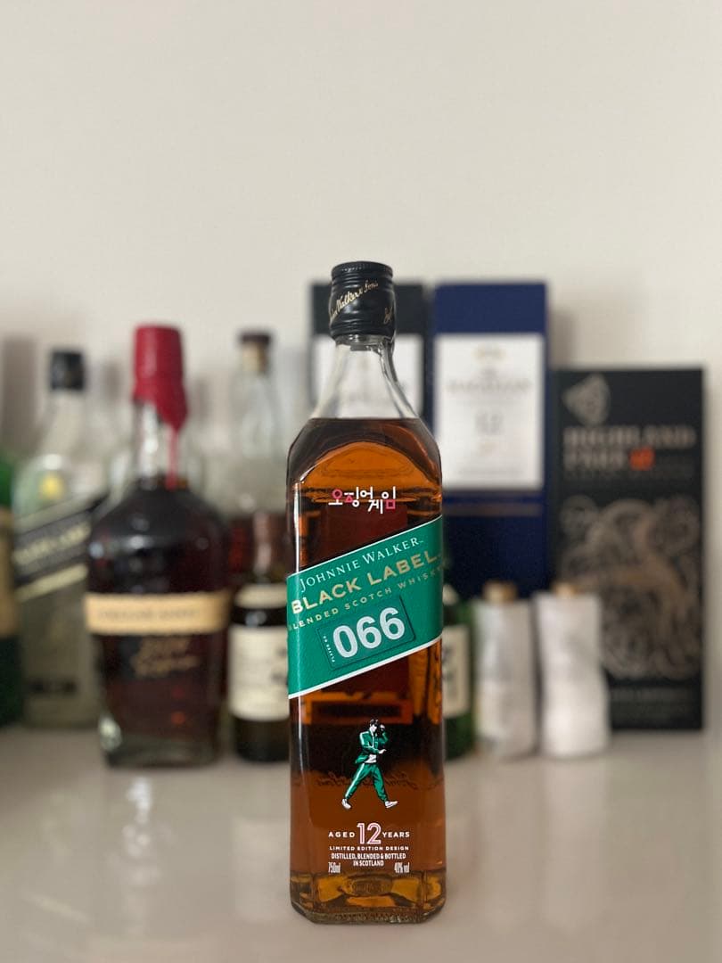 ジョニーウォーカー ブラックラベル イカゲームエディション 750ml