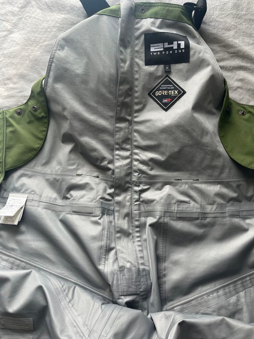 241Two For One SEEKERBIBシーカービブパンツGoretex