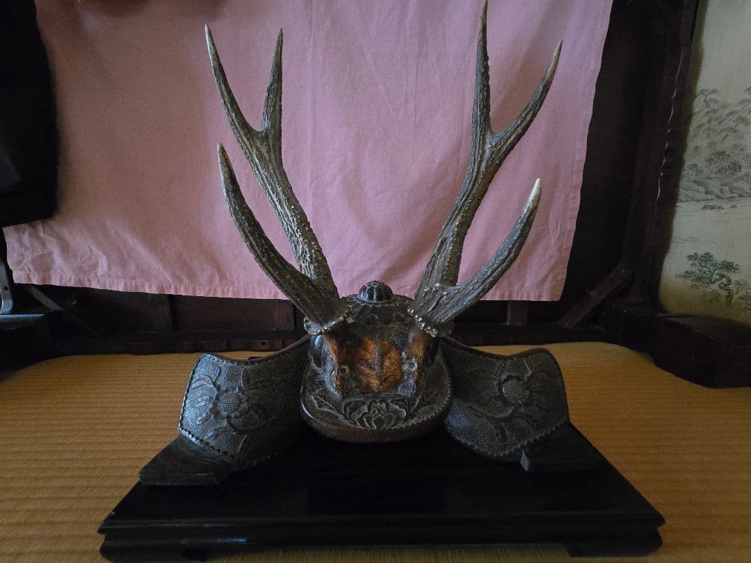 伝統的な日本の兜 (Kabuto)