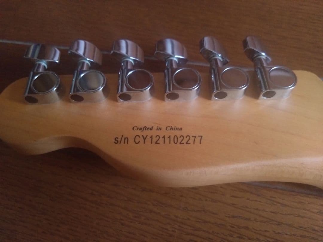 テレキャスタータイプ エレキギター Squier 付属品付き