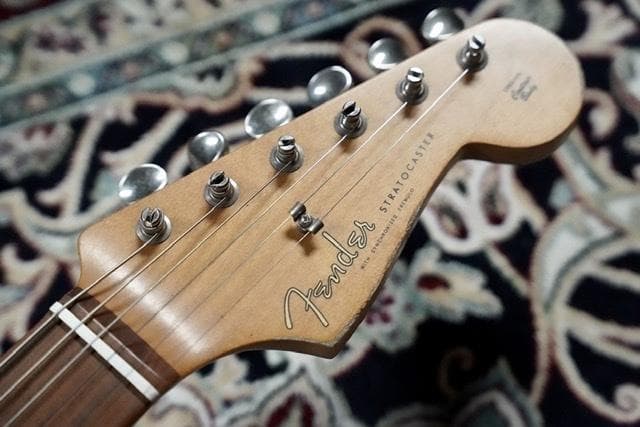 ギター Fender Roadworn 60's Stratocaster