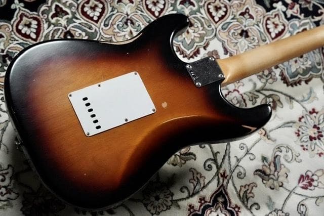 ギター Fender Roadworn 60's Stratocaster