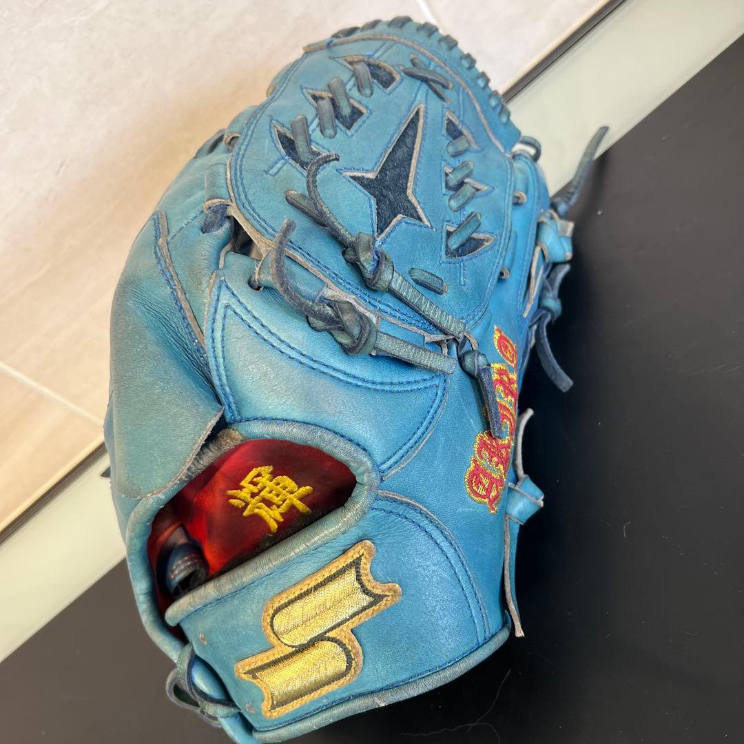 阪神タイガース　岩本輝選手実使用品　￼SSK プロブレイン