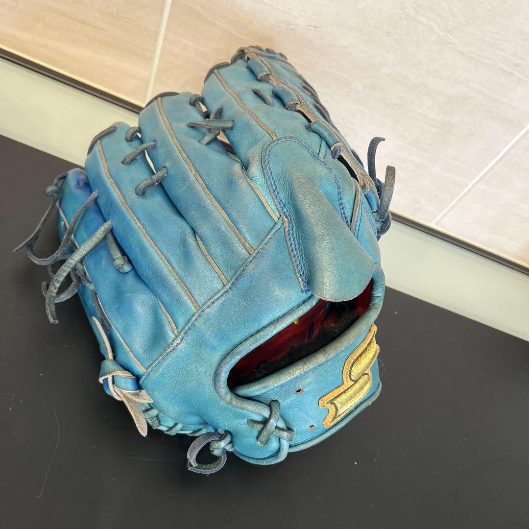 阪神タイガース　岩本輝選手実使用品　￼SSK プロブレイン