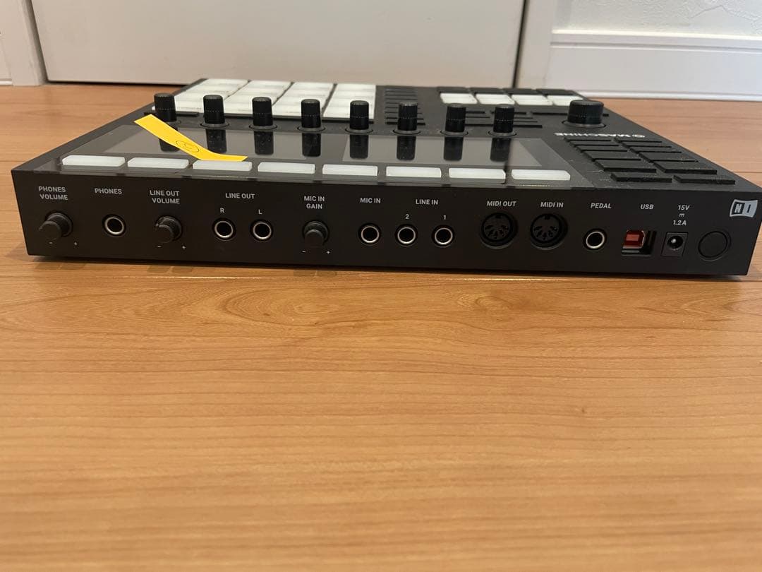 ③ Native Instruments MASCHINE Mk3 ライセンス有