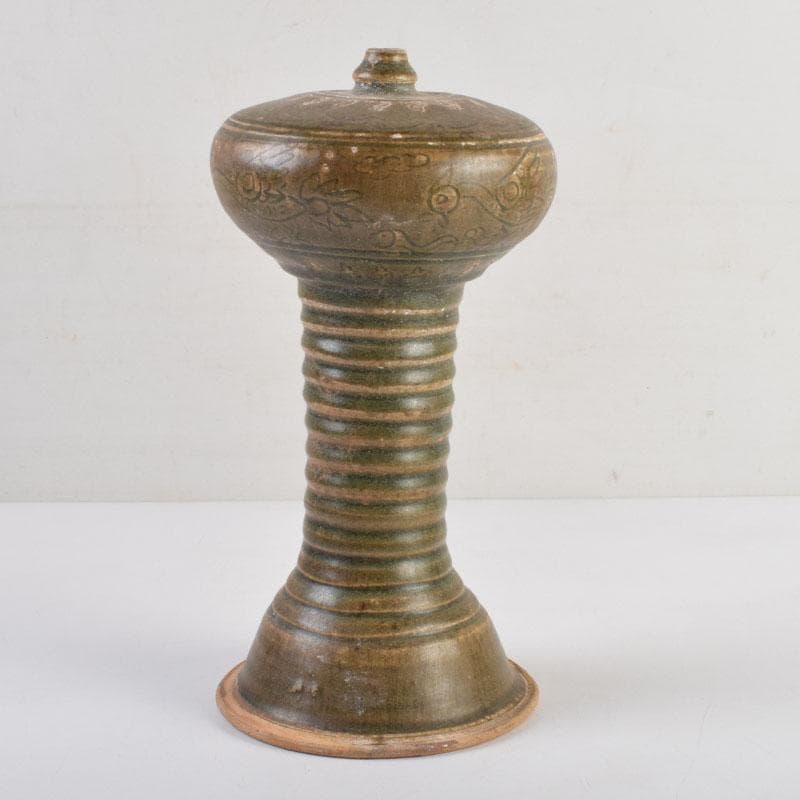 タイ古陶磁　スンコロク　宋胡録　青磁　刻神獣壷　C　9170