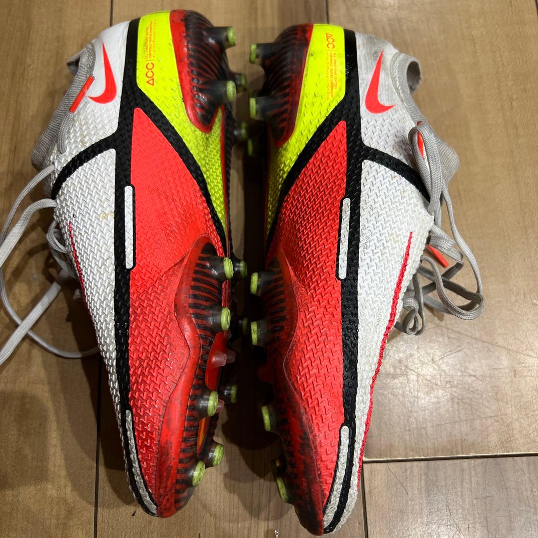 Nike Phantom GT スパイクシューズ ホワイト/レッド
