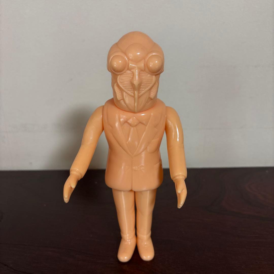 M1号 ケムール人、セミ人間、ケロニア人　ウルトラマンシリーズ　ソフビ　未塗装