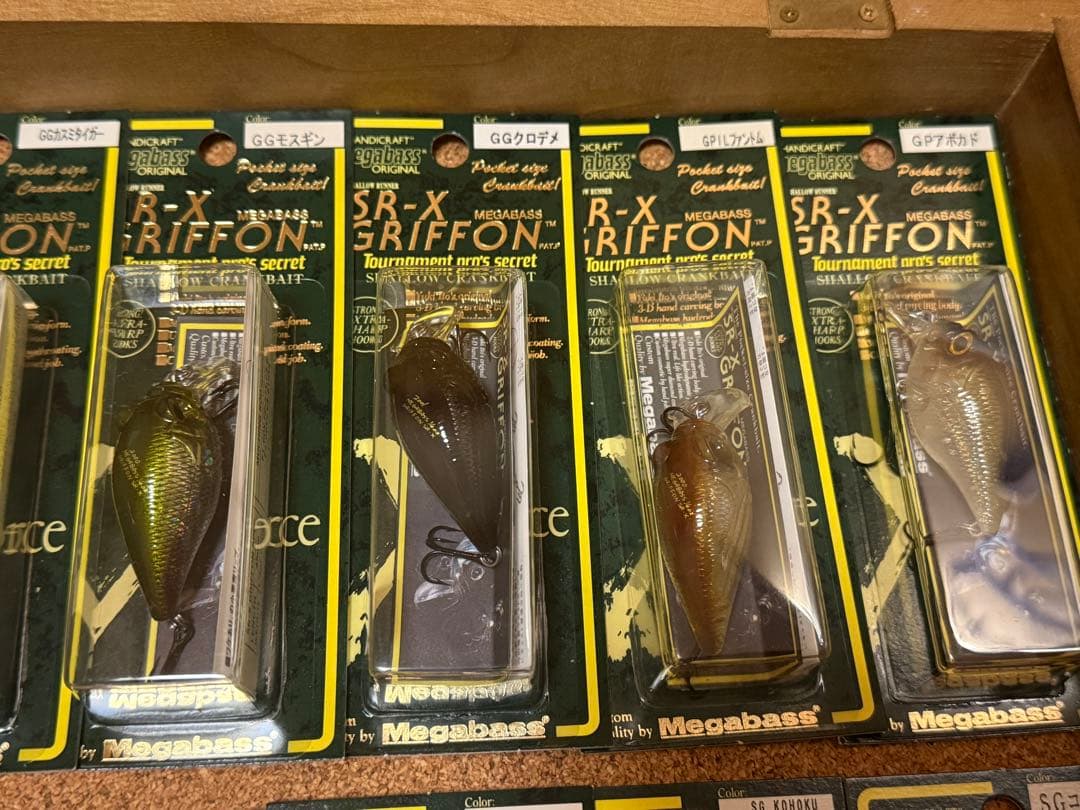 メガバス　SR-Xグリフォン　新品33個　2002年頃のカタログ全カラー