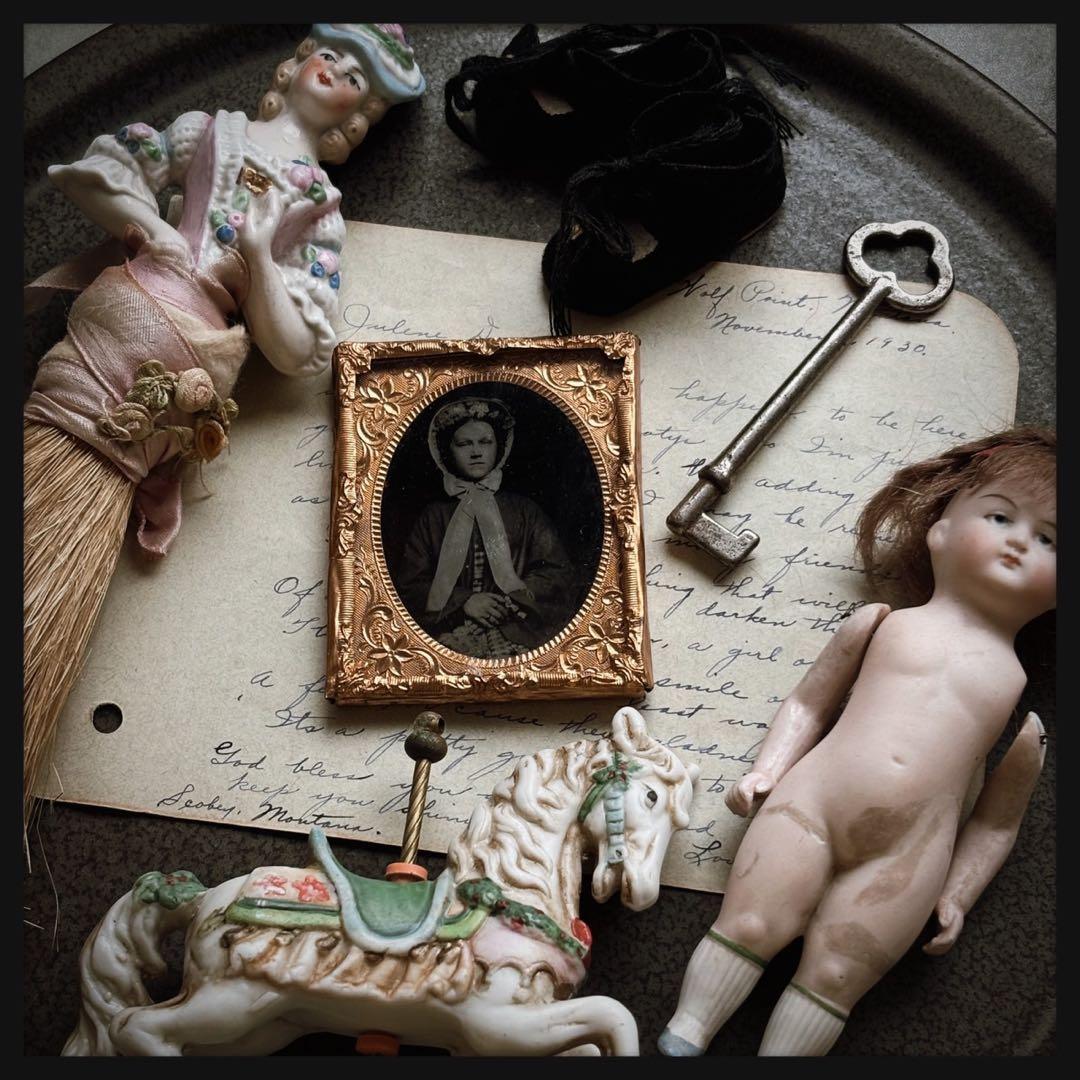 アンティーク　 ジャンクドロワーセット ビスクドールや古い雑貨etc