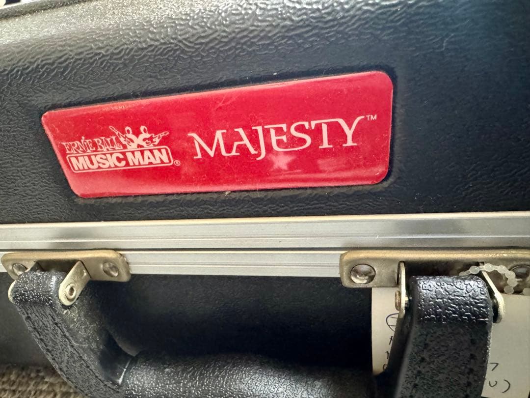 ギター EARNIE BALL MUSICMAN MAJESTY 7 BLUE HONU