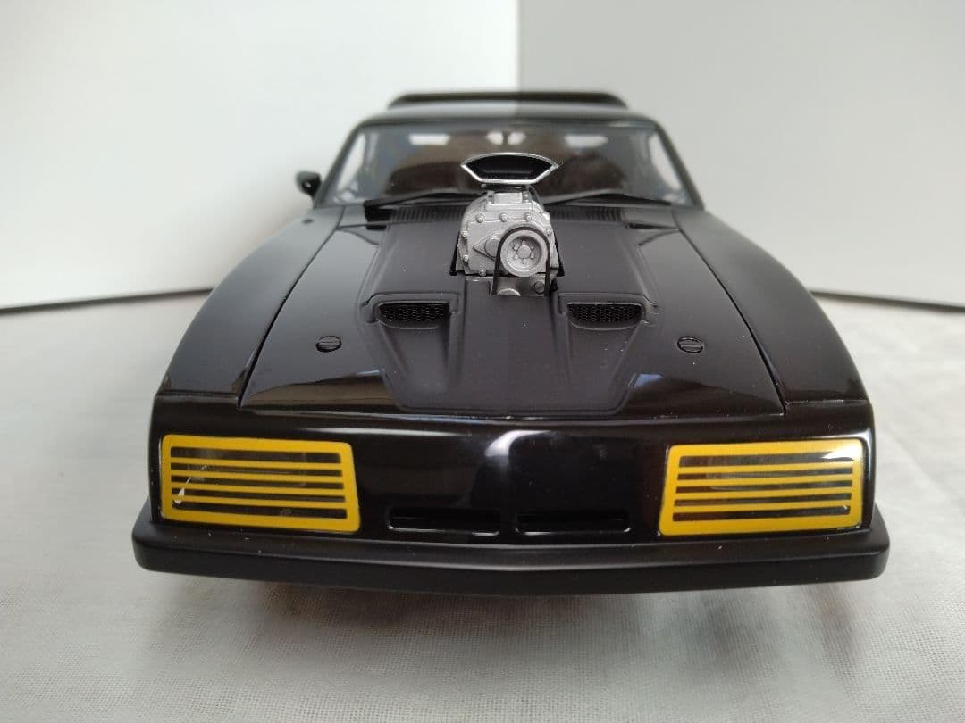 43　オートアート　マッドマックス2　ザ ロードウォーリアー　インターセプター