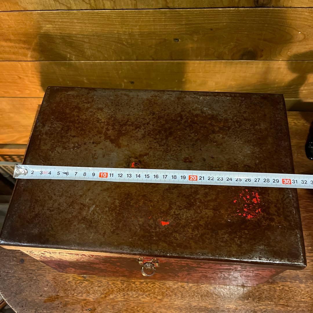 ヴィンテージアイアンボックス