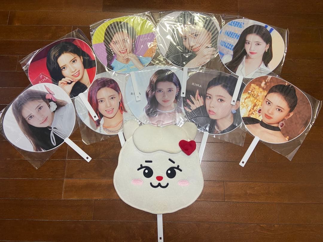 NiziUリマのグッズセット