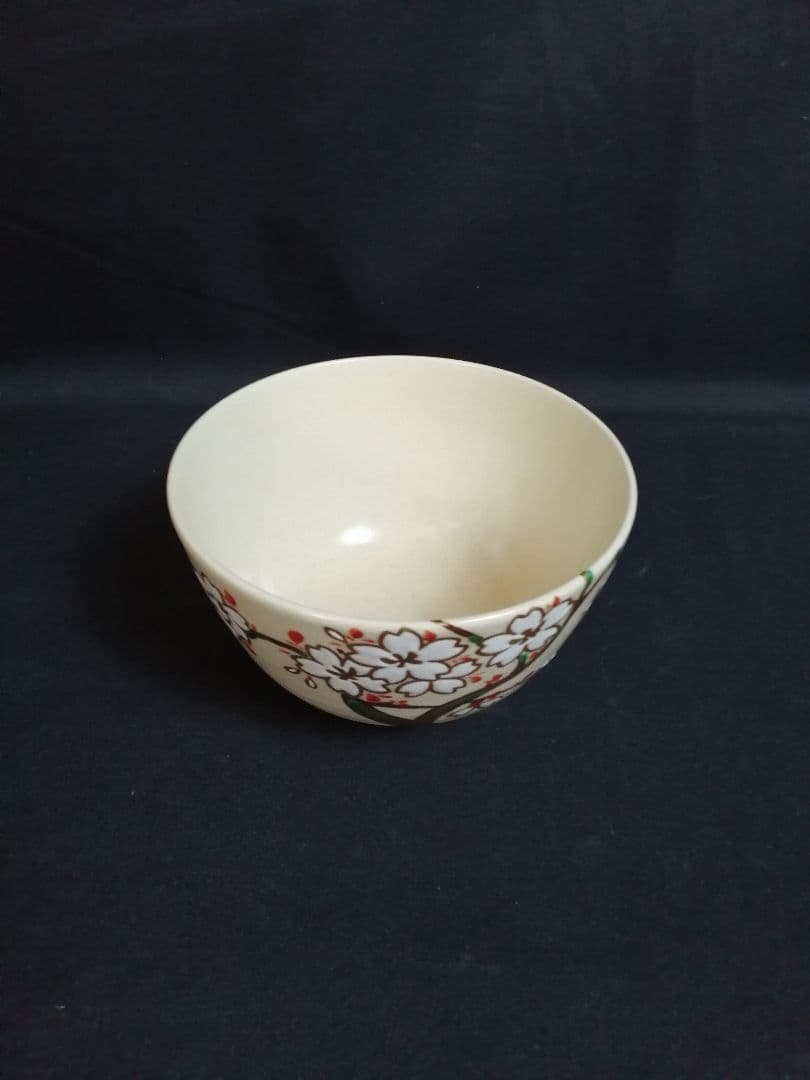 【茶道具】 色絵乾山桜花画茶碗 清閑寺窯 杉田祥平作 茶碗　A381