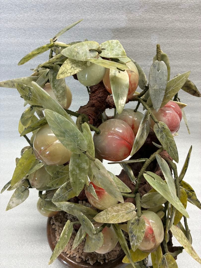 翡翠　桃　天然石　置物