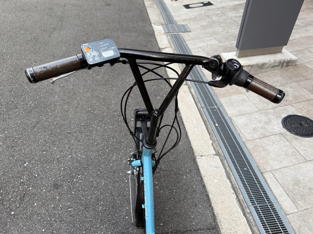 大阪府　LOUIS GARNEAU 電動アシスト自転車 水色