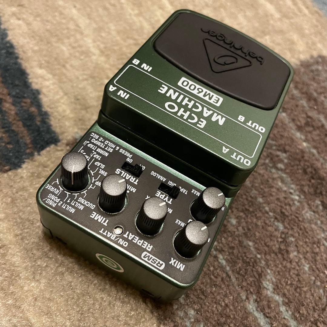 ギター BEHRINGER EM600