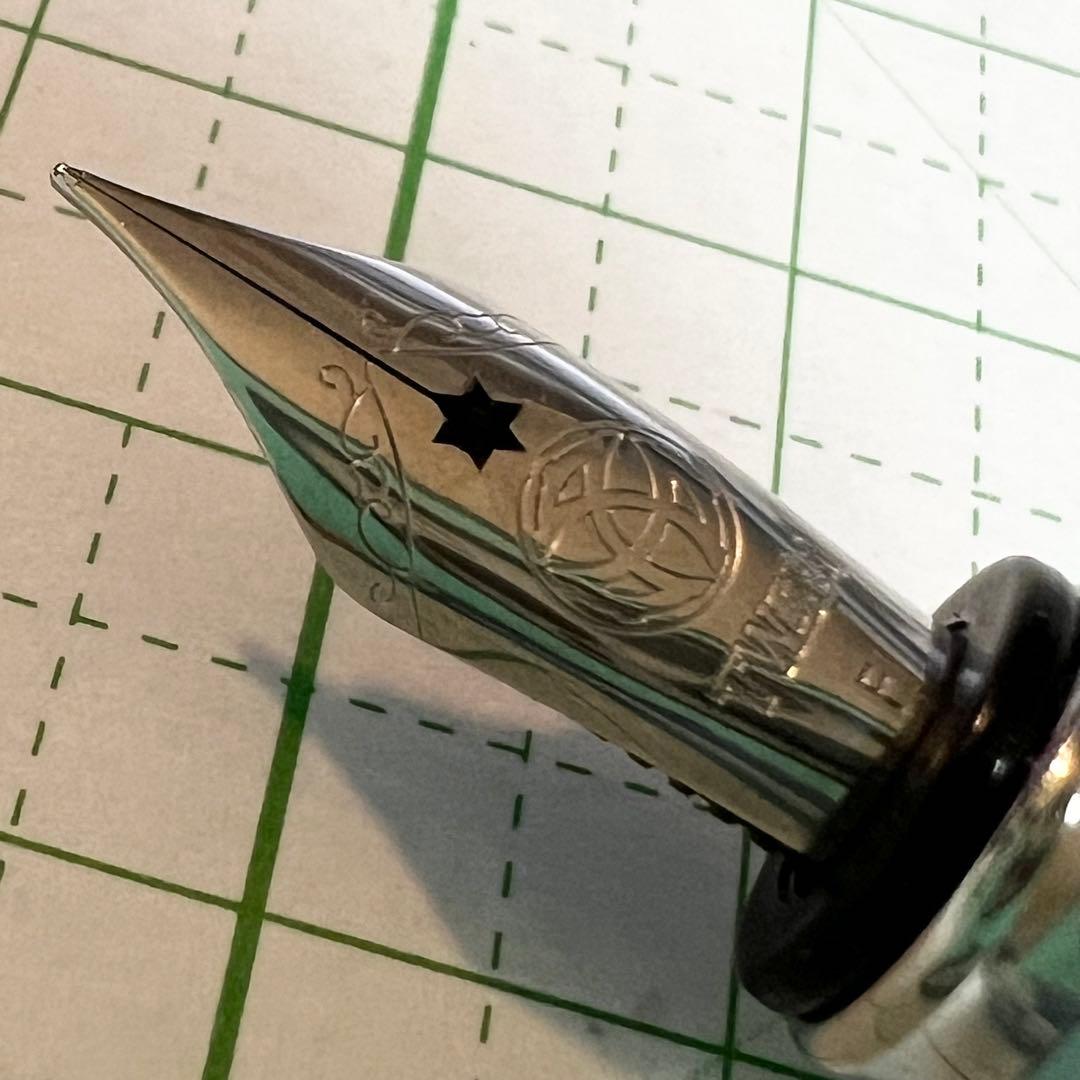 ニブ穴を星型にした ツイスビー ダイヤモンドミニ AL 細F 万年筆